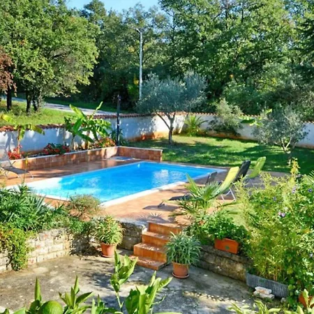 Fuer Paare Mit Gemeinschaftspool In Valica *